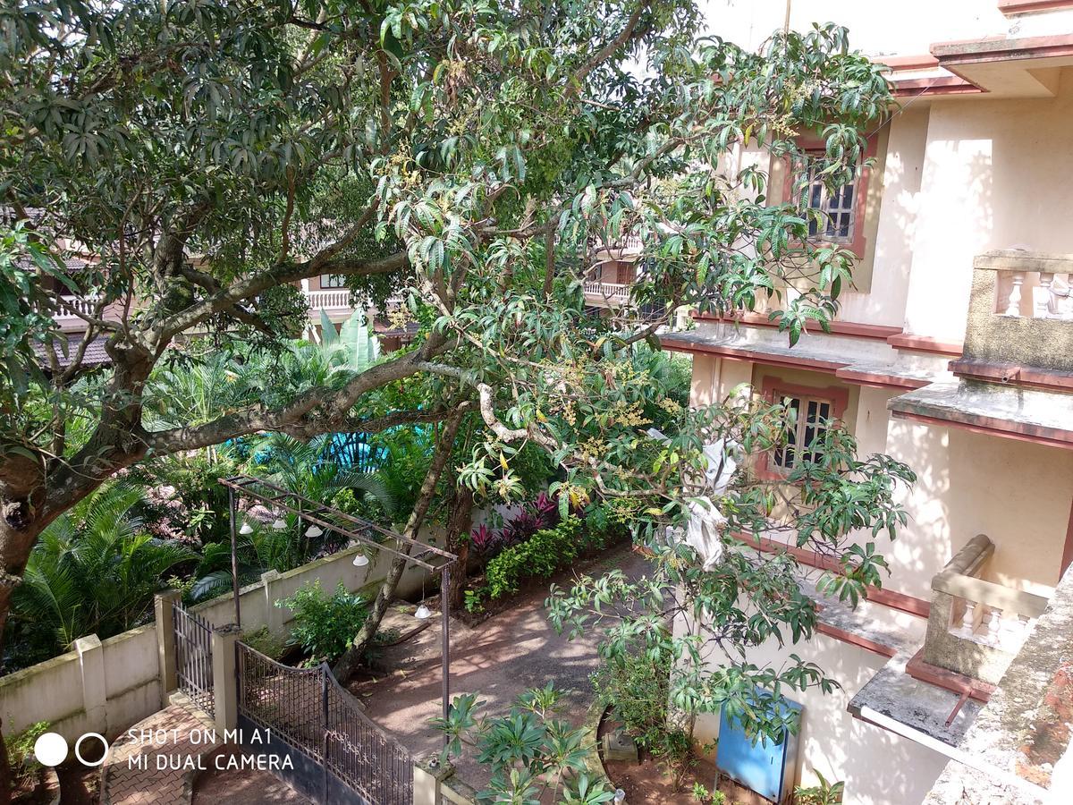 Candolim Beach Place Exterior photo
